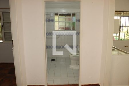 Casa de Condomínio para alugar com 2 quartos, 1000m² em Chácara Rincão, Cotia
