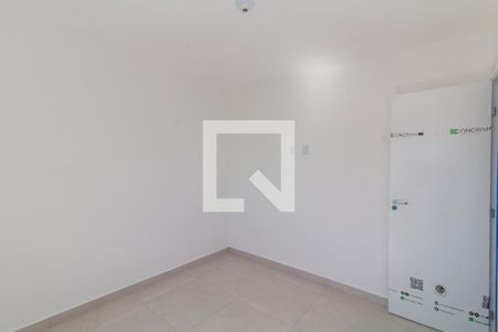 Quarto 1 de apartamento para alugar com 2 quartos, 42m² em Itaquera, São Paulo