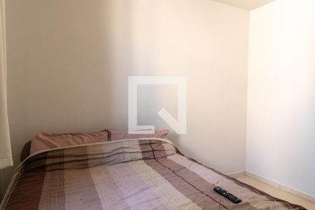 Quarto 1 de apartamento para alugar com 2 quartos, 45m² em Santa Cândida, Curitiba