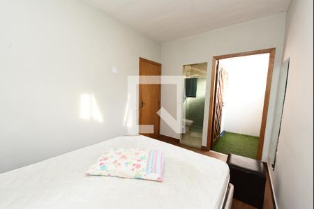 Suíte de casa à venda com 5 quartos, 106m² em Eldorado, Contagem