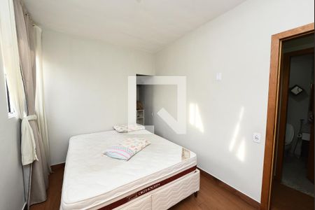 Suíte de casa à venda com 5 quartos, 106m² em Eldorado, Contagem