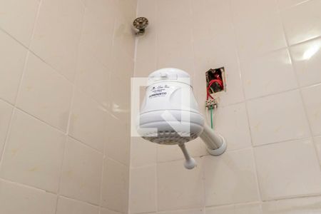 Banheiro de casa para alugar com 1 quarto, 55m² em Vila da Penha, Rio de Janeiro