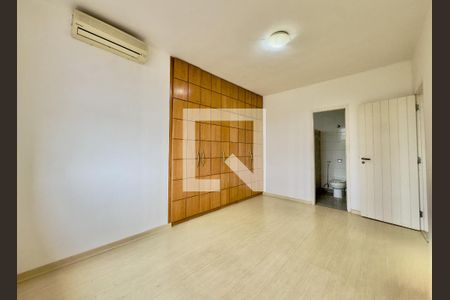Casa à venda com 4 quartos, 300m² em Vila Paris, Belo Horizonte