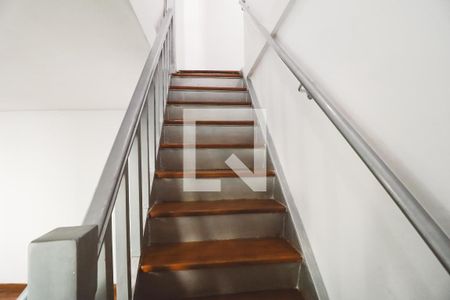 Escada de casa para alugar com 2 quartos, 75m² em Imirim, São Paulo