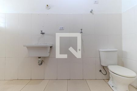 Banheiro de kitnet/studio para alugar com 1 quarto, 50m² em República, São Paulo