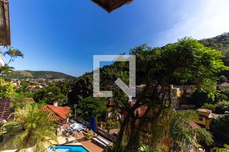 Casa de Condomínio para alugar com 3 quartos, 318m² em Piratininga, Niterói