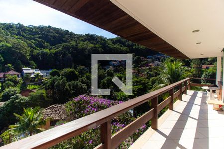 Casa de Condomínio para alugar com 3 quartos, 318m² em Piratininga, Niterói