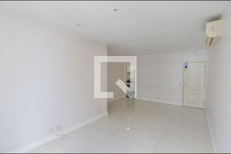 Sala de apartamento para alugar com 3 quartos, 121m² em Tijuca, Rio de Janeiro