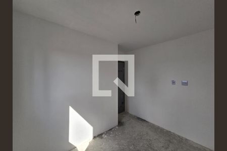 Quarto 01 de apartamento à venda com 2 quartos, 44m² em Jardim Aida, Guarulhos