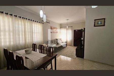 Casa à venda com 3 quartos, 260m² em Jardim Cica, Jundiaí