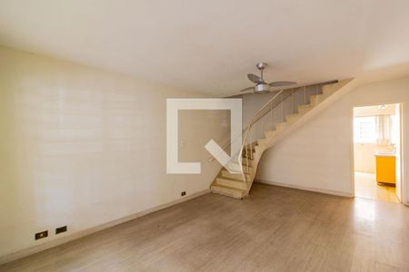 Sala de casa à venda com 3 quartos, 120m² em Chácara Santo Antônio (zona Sul), São Paulo