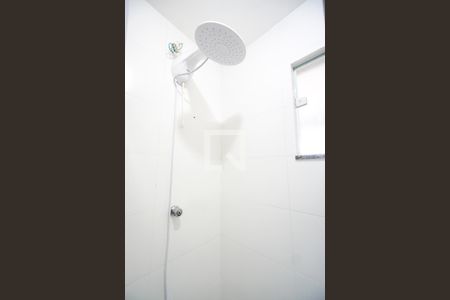 Banheiro social de apartamento à venda com 2 quartos, 33m² em Vila Esperança, São Paulo