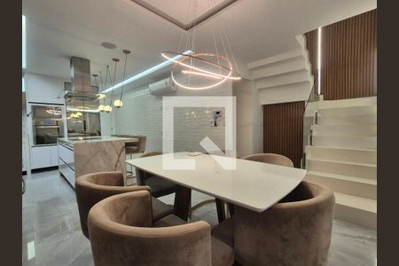 Casa de Condomínio para alugar com 5 quartos, 350m² em Vargem Grande, Rio de Janeiro