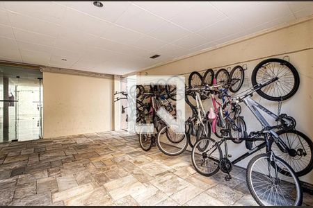 Bicicletário  de apartamento à venda com 3 quartos, 90m² em Cambuci, São Paulo