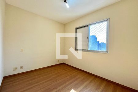 Suite de apartamento para alugar com 2 quartos, 63m² em Vila Guarani, São Paulo