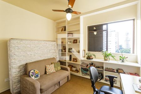 Quarto 1 de apartamento para alugar com 3 quartos, 130m² em Itaim Bibi, São Paulo