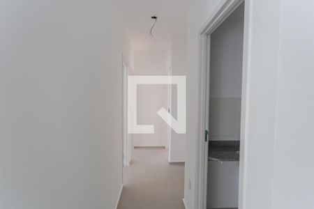 Corredor de apartamento para alugar com 3 quartos, 88m² em Palmeiras, Belo Horizonte