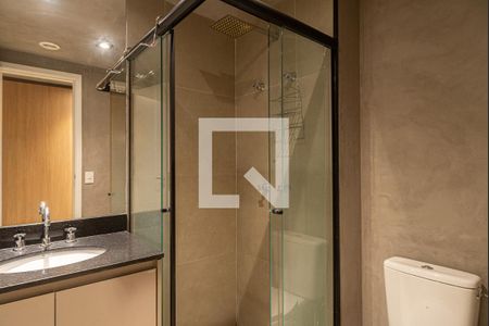 Banheiro de kitnet/studio para alugar com 1 quarto, 24m² em Consolação, São Paulo