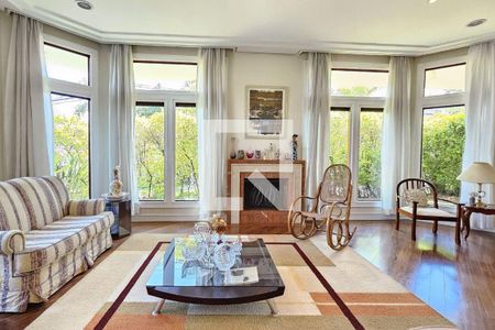 Casa à venda com 5 quartos, 462m² em Tamboré, Santana de Parnaíba