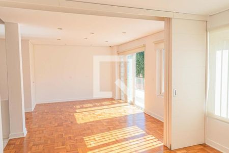 Casa à venda com 4 quartos, 393m² em Pacaembu, São Paulo