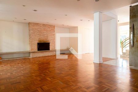 Casa à venda com 4 quartos, 393m² em Pacaembu, São Paulo