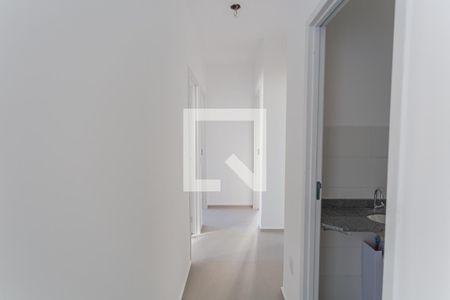 Corredor de apartamento para alugar com 3 quartos, 88m² em Palmeiras, Belo Horizonte