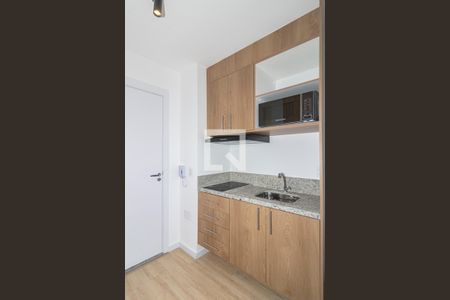 Cozinha de apartamento para alugar com 1 quarto, 25m² em Vila Nova Conceição, São Paulo
