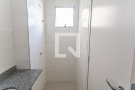 Banheiro da Suíte de apartamento para alugar com 3 quartos, 88m² em Palmeiras, Belo Horizonte