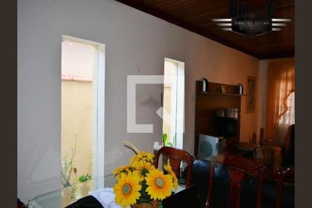 Casa à venda com 3 quartos, 100m² em Jardim Nossa Senhora do Carmo, São Paulo