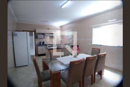 Casa à venda com 4 quartos, 306m² em Cidade Líder, São Paulo