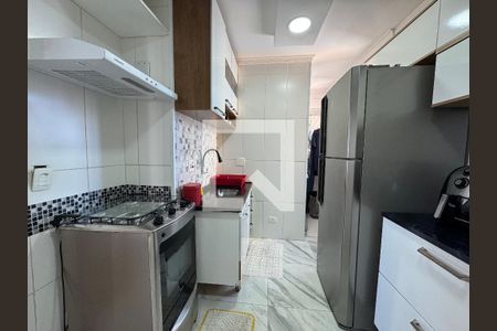 Cozinha de apartamento à venda com 2 quartos, 55m² em Jardim Roberto, Osasco