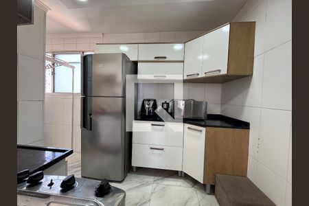 Cozinha de apartamento à venda com 2 quartos, 55m² em Jardim Roberto, Osasco