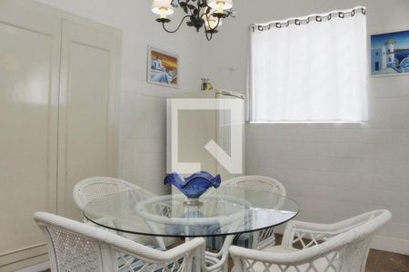 Casa à venda com 4 quartos, 400m² em Pacaembu, São Paulo