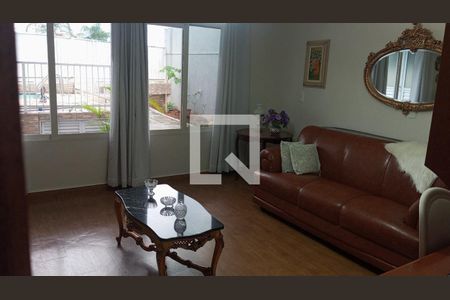 Casa à venda com 3 quartos, 384m² em Vila Santana II, Jundiaí