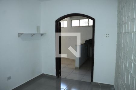 Casa para alugar com 2 quartos, 70m² em Jardim São Bento Novo, Embu das Artes
