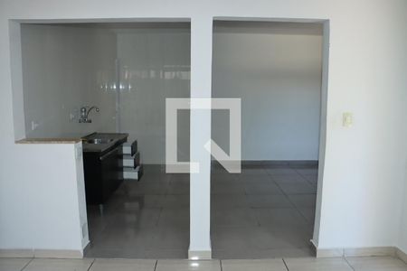 Casa para alugar com 2 quartos, 70m² em Jardim São Bento Novo, Embu das Artes