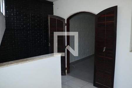 Casa para alugar com 2 quartos, 70m² em Jardim São Bento Novo, Embu das Artes