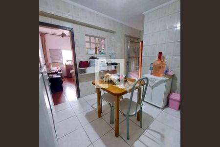 Casa à venda com 5 quartos, 150m² em Vila Dalva, São Paulo