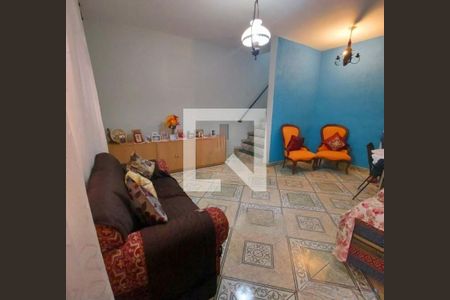 Casa à venda com 5 quartos, 150m² em Vila Dalva, São Paulo