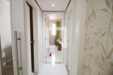 Corredor de apartamento para alugar com 2 quartos, 76m² em Santa Teresinha, São Paulo