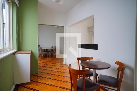 Sala  de apartamento à venda com 3 quartos, 100m² em Moinhos de Vento, Porto Alegre