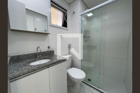 Banheiro de kitnet/studio para alugar com 1 quarto, 25m² em Butantã, São Paulo