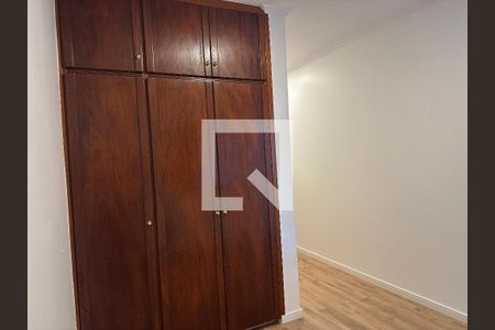 Suíte 1 de apartamento para alugar com 3 quartos, 275m² em Morada dos Pássaros, Barueri