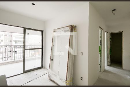 Sala/cozinh de apartamento à venda com 2 quartos, 49m² em Vila Guilhermina, São Paulo