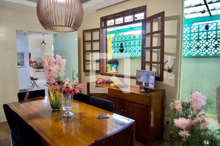 Sala de casa à venda com 3 quartos, 360m² em Alto dos Pinheiros, Belo Horizonte