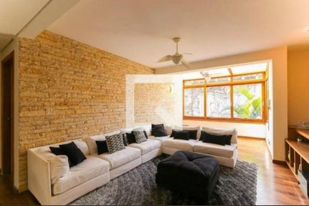 Casa à venda com 3 quartos, 362m² em Jardim Morumbi, São Paulo