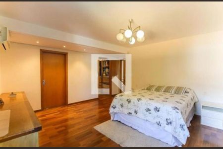 Casa à venda com 3 quartos, 362m² em Jardim Morumbi, São Paulo