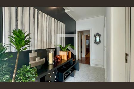 Hall social de apartamento à venda com 3 quartos, 165m² em Cerqueira César, São Paulo
