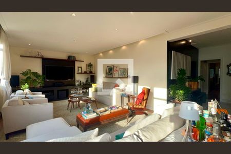 Sala de TV de apartamento à venda com 3 quartos, 165m² em Cerqueira César, São Paulo