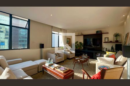 Sala de TV de apartamento à venda com 3 quartos, 165m² em Cerqueira César, São Paulo
